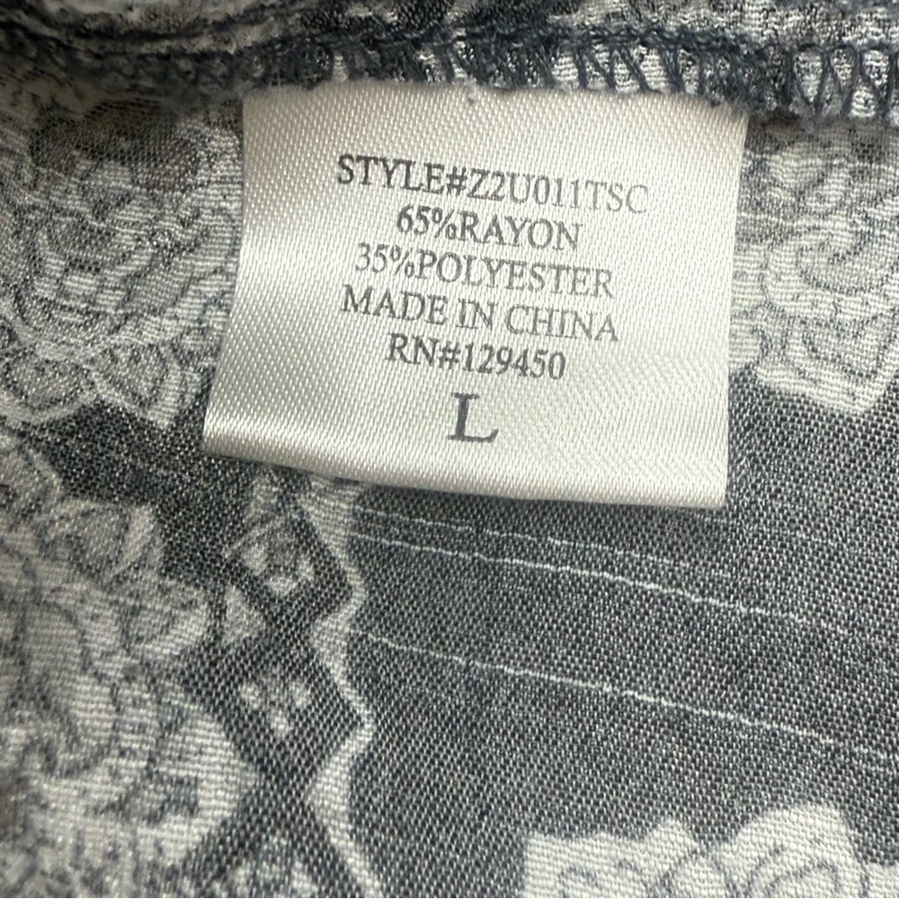Como Vintage Gray and White floral paisley women’s Blouse Size L - Picture 9 of 10